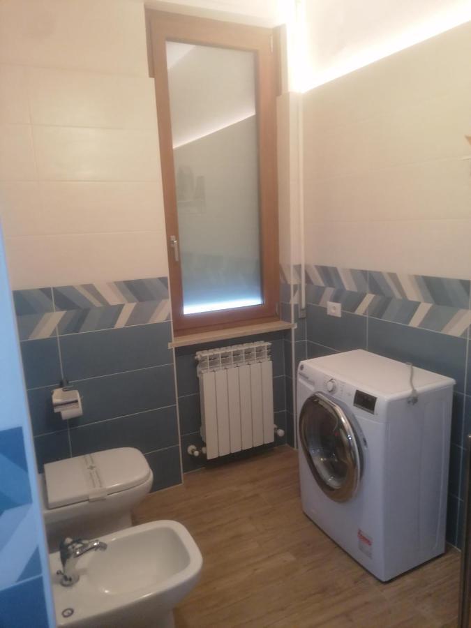 Emmanueli65 Fronte Clinica Per 5 Matrimoniale 2 Singoli 1 Divano Letto Piacenza Ngoại thất bức ảnh